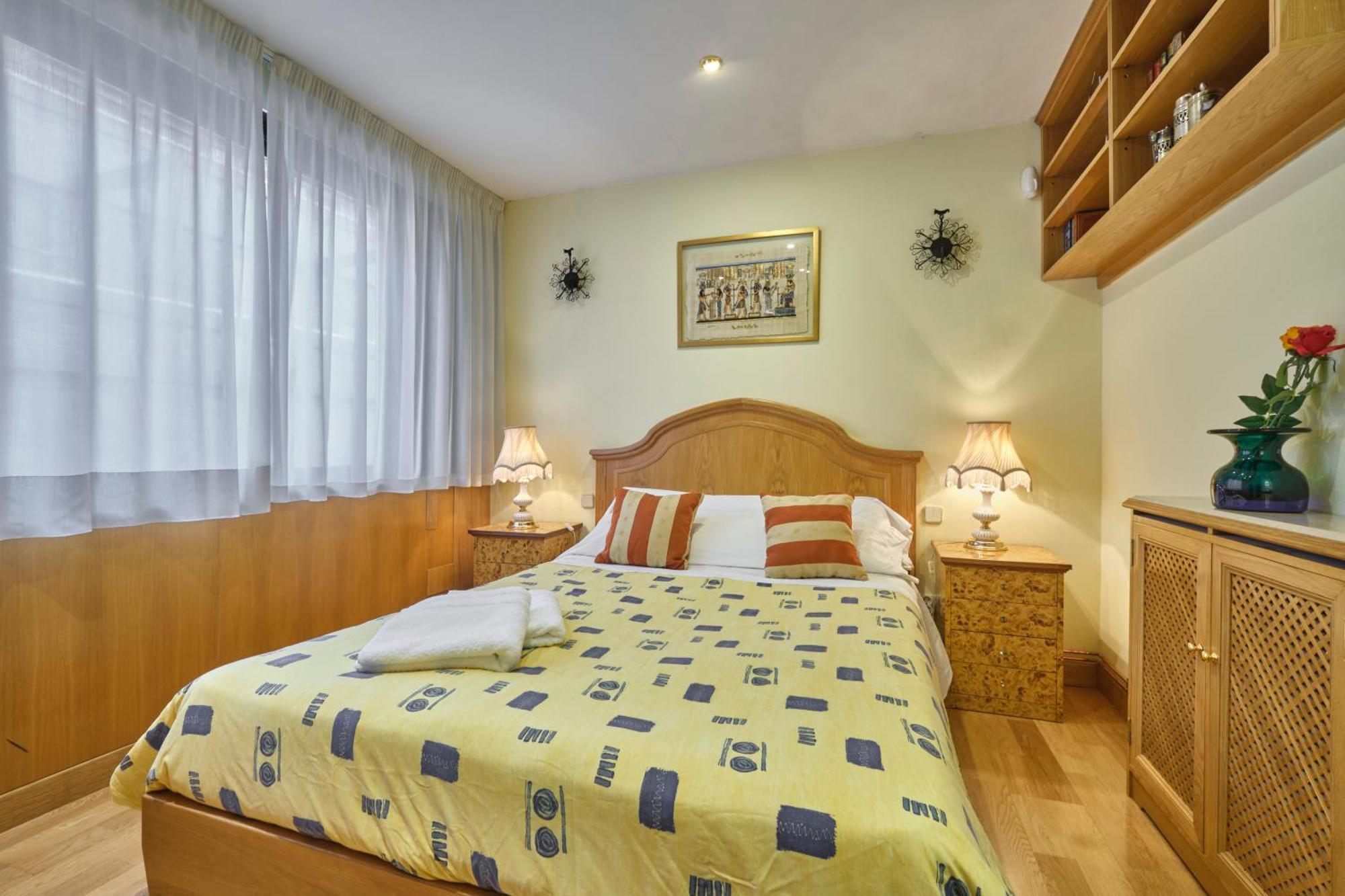 Apartamentos Carlos مدريد المظهر الخارجي الصورة