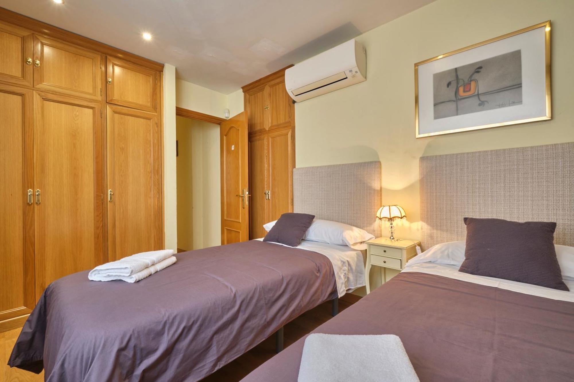 Apartamentos Carlos مدريد المظهر الخارجي الصورة